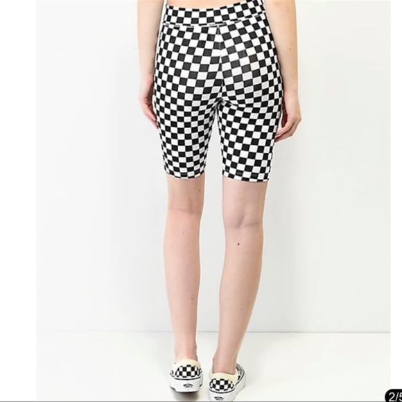 Vans legging shorts in black & white checkerboard - Picture 2 of 12